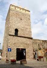 Rewitalizacja obiektów zabytkowych – Wieży Bramy Górnej i murów obronnych wraz z otoczeniem w celu ochrony i promocji dziedzictwa kulturowego oraz naturalnego Krapkowic