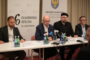 Konferencja prasowa w filharmonii