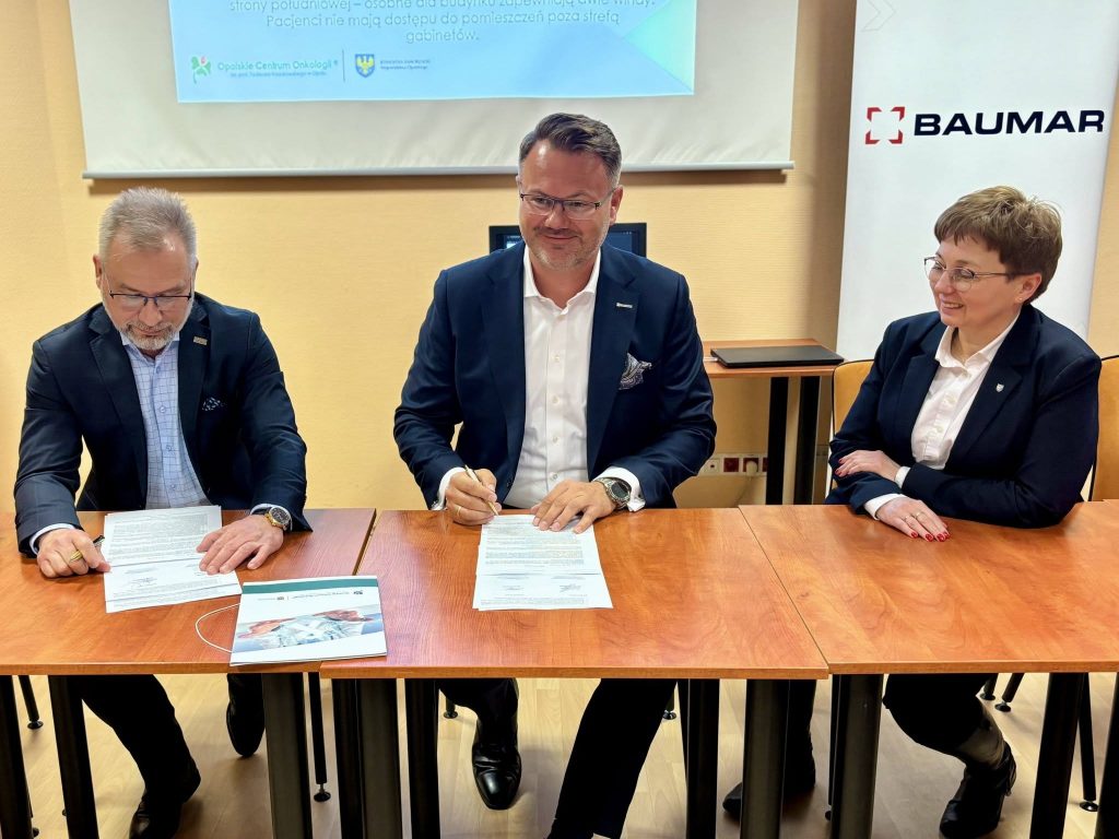 Podpisanie umowy na rozbudowę bloku operacyjnego
