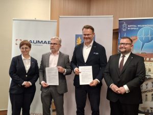 podpisanie umowy na rozbudowę