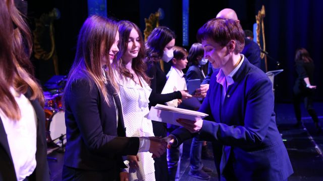 Wręczenie nagród i stypendiów edukacyjnych
