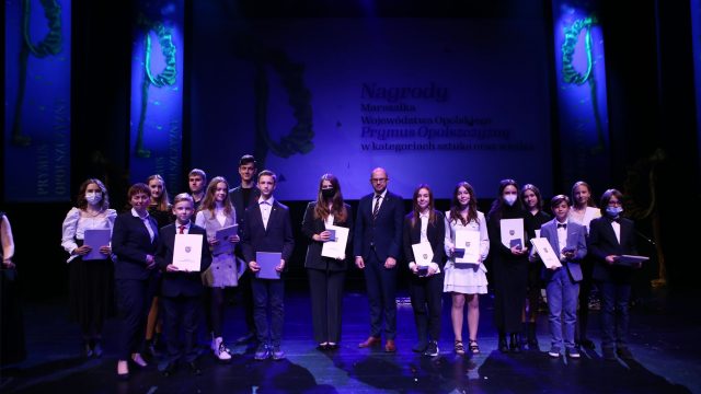 Wręczenie nagród i stypendiów edukacyjnych