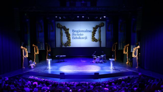 Wręczenie nagród i stypendiów edukacyjnych