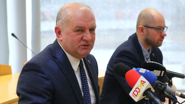 Pierwsze umowy dla organizacji sportowych