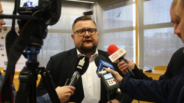 Podpisanie umowy na przebudowę drogi 40