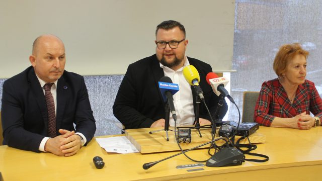 Podpisanie umowy na przebudowę drogi 40