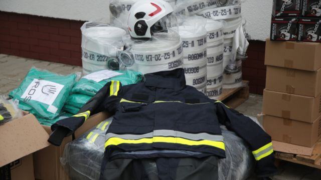 Sprzęt da strażaków na Ukrainie