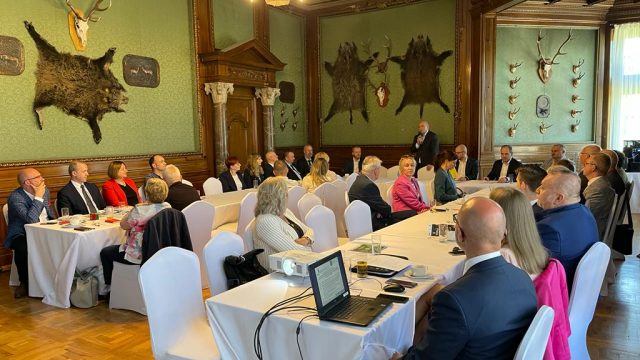 Umowy na projekty turystyczne