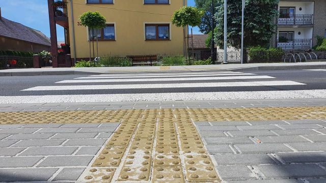 Droga w Brynicy po przebudowie