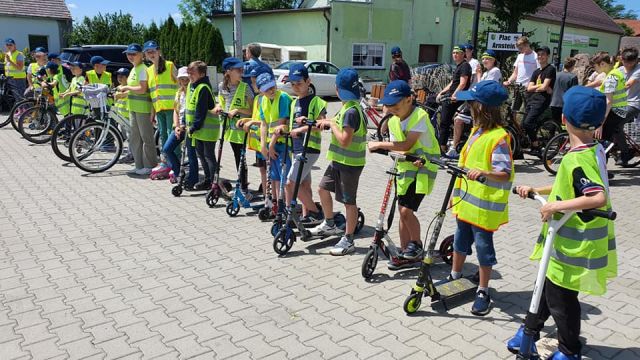 Droga w Brynicy po przebudowie