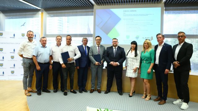 Podpisanie umowy na rozbudowę dróg