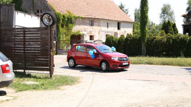 Auto dla schroniska w Pępicach
