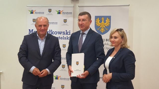 Marszałkowski Budżet Obywatelski - pierwsze umowy