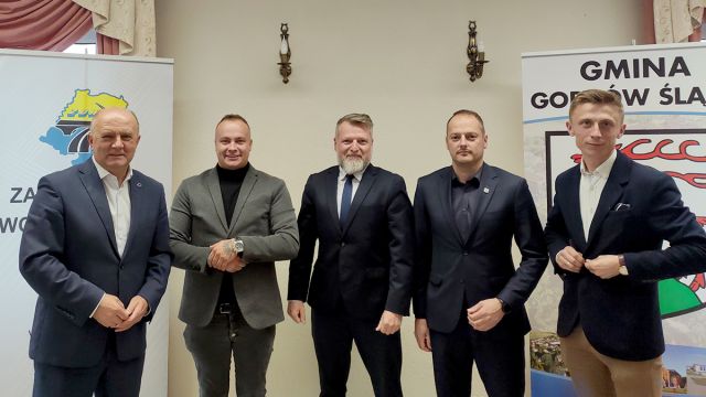 Podpisanie umowy na remont DW 487