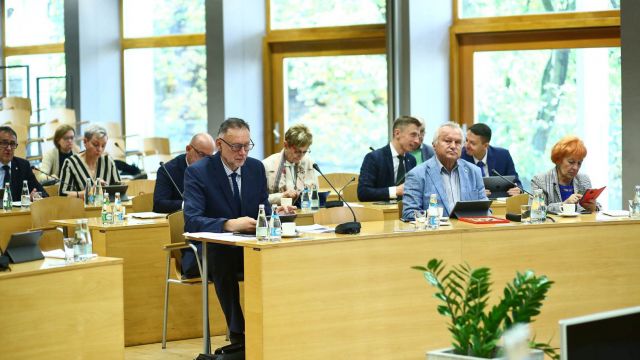 Sesja październikowa