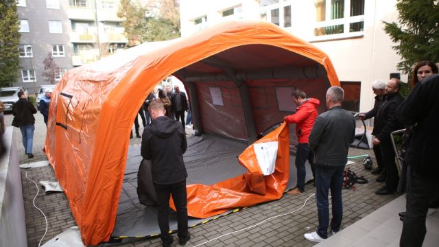 Samochody i specjalistyczny sprzęt