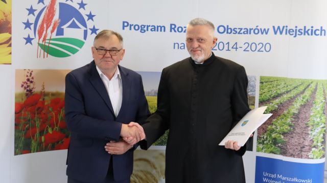 Pieniądze dla parafii ziemi nyskiej