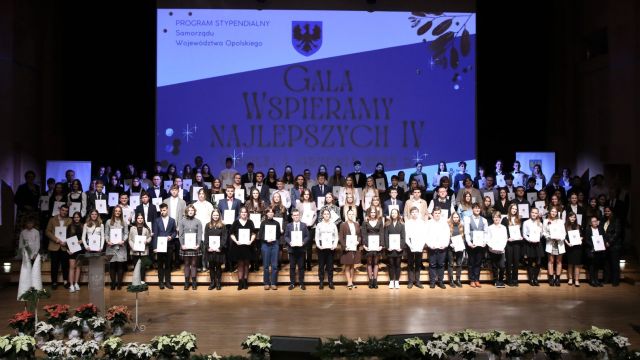 Wspieramy najlepszych - wręczenie stypendiów