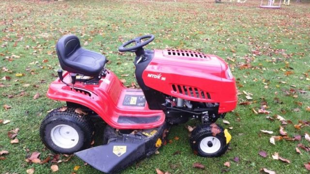 Branice, Michałkowice, Zakup kosiarki samojezdnej traktorka Podsumowanie Marszałkowskiej Inicjatywy Sołeckiej