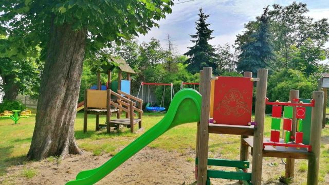 Reńska Wieś, Doposażenie placu zabaw w Reńskiej Wsi Podsumowanie Marszałkowskiej Inicjatywy Sołeckiej