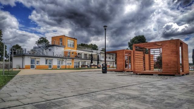 „Sandacz” w Otmuchowie – ośrodek wypoczynkowo-rehabilitacyjno-szkoleniowy z zapleczem konsumpcyjnym