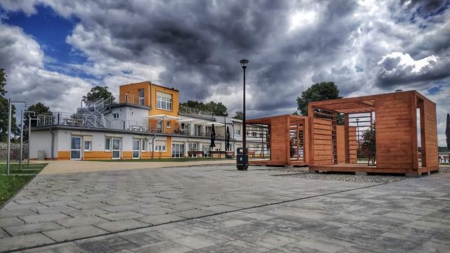 „Sandacz” w Otmuchowie – ośrodek wypoczynkowo-rehabilitacyjno-szkoleniowy z zapleczem konsumpcyjnym