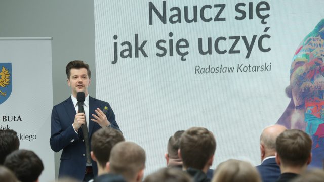 inspirują młodzież