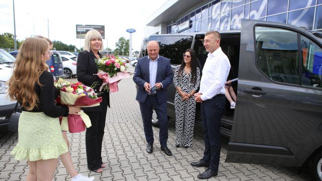 Ford dla domów dziecka