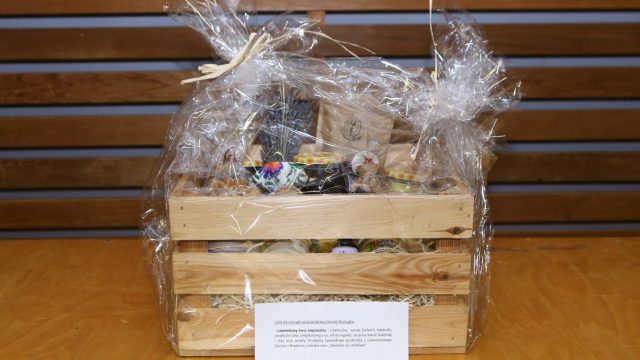 Przekazanie gadżetów na WOŚP