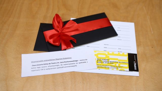 Przekazanie gadżetów na WOŚP