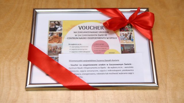 Przekazanie gadżetów na WOŚP