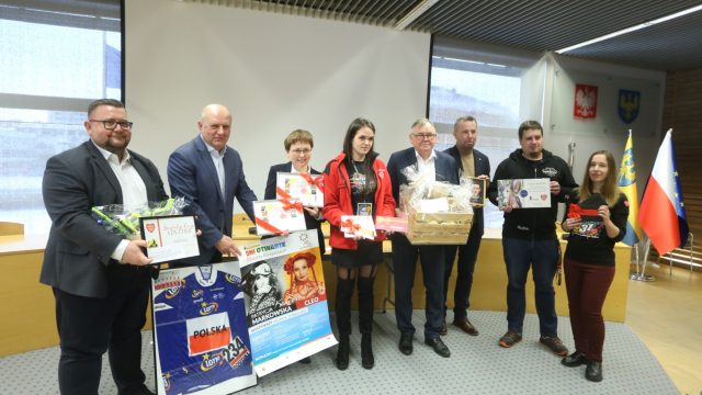 Przekazanie gadżetów na WOŚP