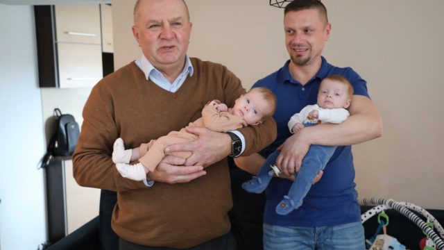 Marszałek u trojaczków