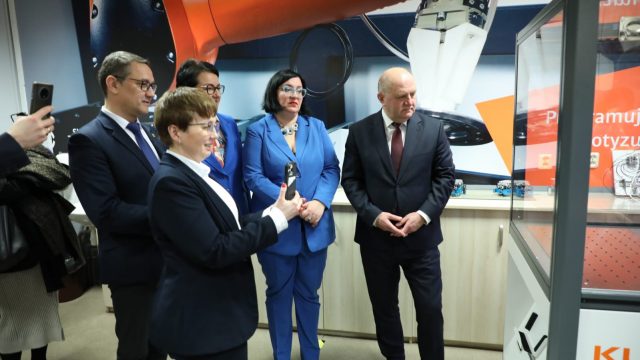 Pracownia w szkole w Brzegu