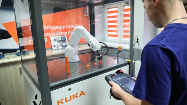 Pracownia w szkole w Brzegu