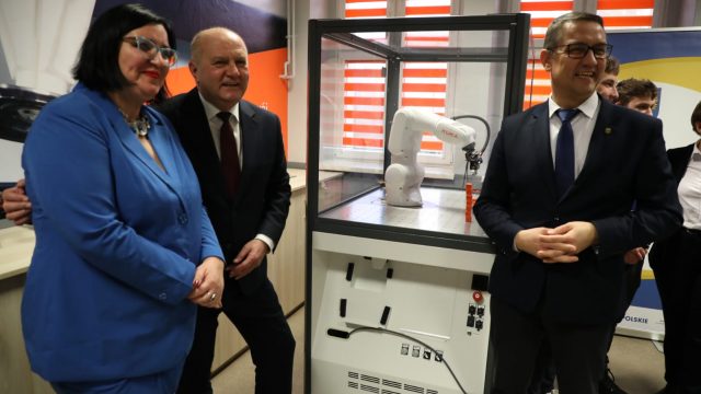 Pracownia w szkole w Brzegu