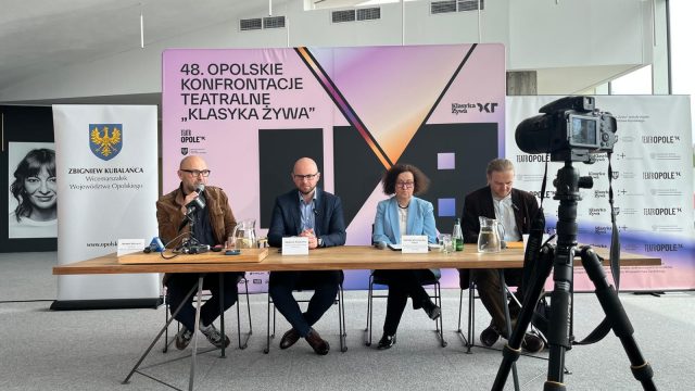 Konfrontacje teatralne