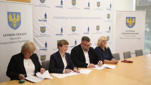 Umowy KCGPiN oraz ZOL Głuchołazy