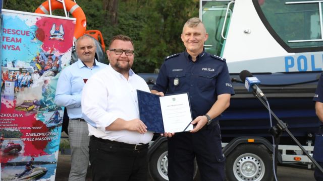 Łódź dla policji - Nysa