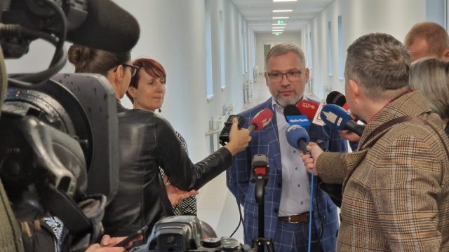 Konferencja prasowa w szpitalu