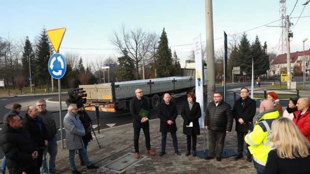 Oddanie ronda w Ozimku