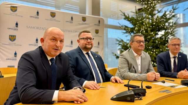 PESA umowa na nowe pociągi