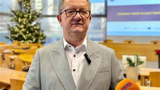 PESA umowa na nowe pociągi