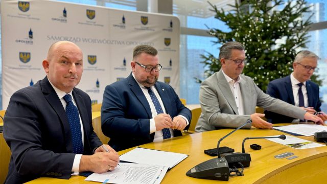 PESA umowa na nowe pociągi