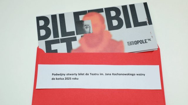 Przekazanie darów dla WoŚP