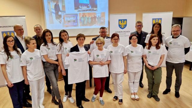 Nowoczesny robot w OCO