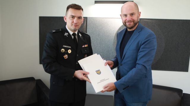 OSP Miejsce Odrzańskie - wręczenie umów MBO