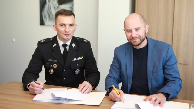 OSP Miejsce Odrzańskie - wręczenie umów MBO