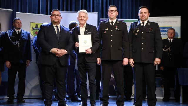 Wręczenie umów na doposażenie OSP