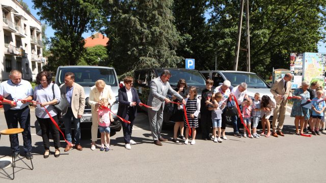 Przekazanie trzech busów